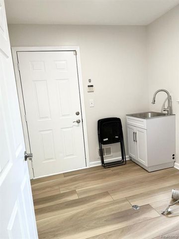 9005 Campbell Creek Drive, Commerce Twp, MI 48390