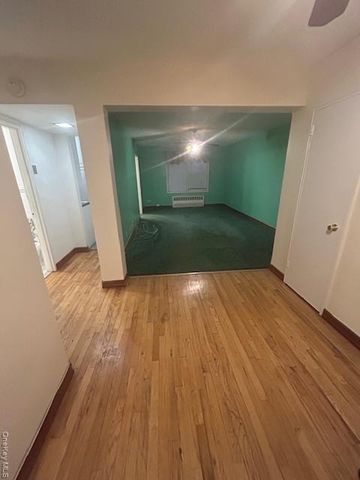 7510 Yellowstone Boulevard 5L, Rego Park, NY 11374