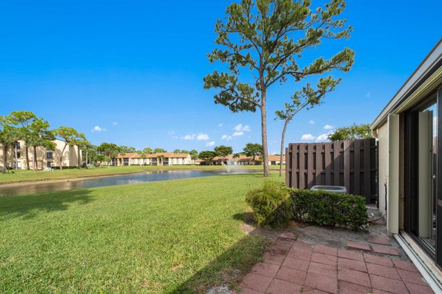 816 Sky Pine Way F, Greenacres, FL 33415