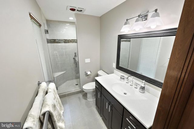 174 SPRINGHOUSE LN, Spring Grove, PA 17362