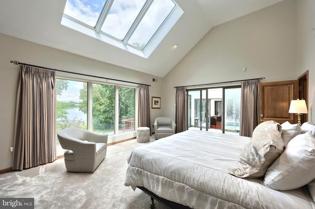 174 SPRINGHOUSE LN, Spring Grove, PA 17362