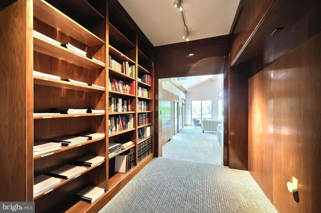 174 SPRINGHOUSE LN, Spring Grove, PA 17362