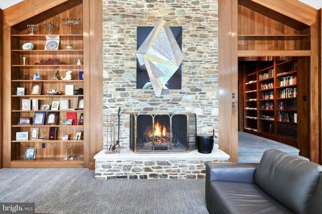 174 SPRINGHOUSE LN, Spring Grove, PA 17362