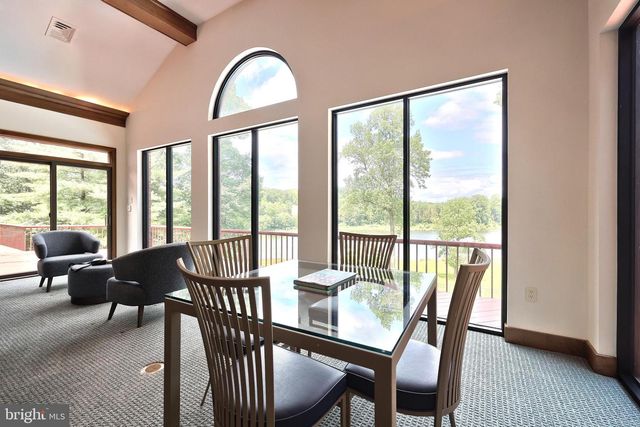 174 SPRINGHOUSE LN, Spring Grove, PA 17362