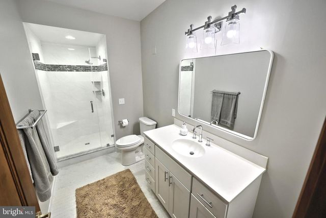 174 SPRINGHOUSE LN, Spring Grove, PA 17362