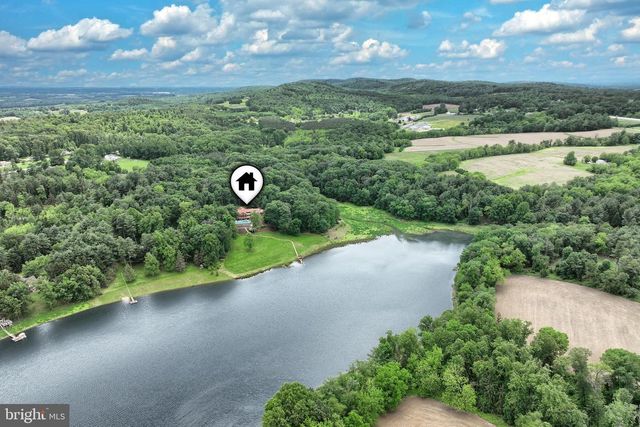 174 SPRINGHOUSE LN, Spring Grove, PA 17362