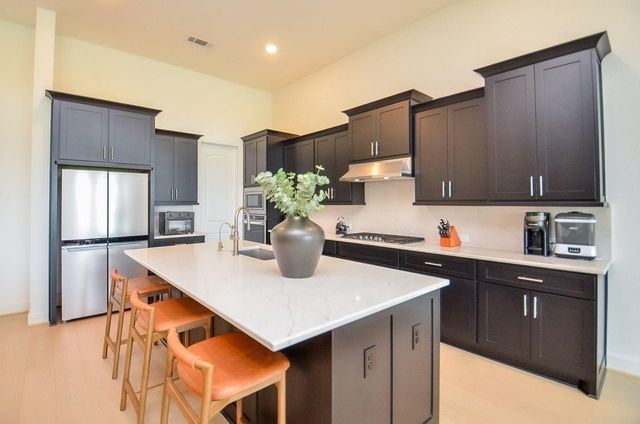 1623 Delta Oaks Drive, Missouri City, TX 77459