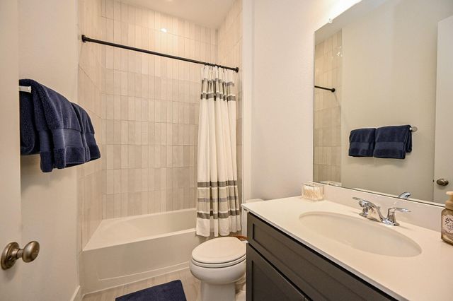 1623 Delta Oaks Drive, Missouri City, TX 77459