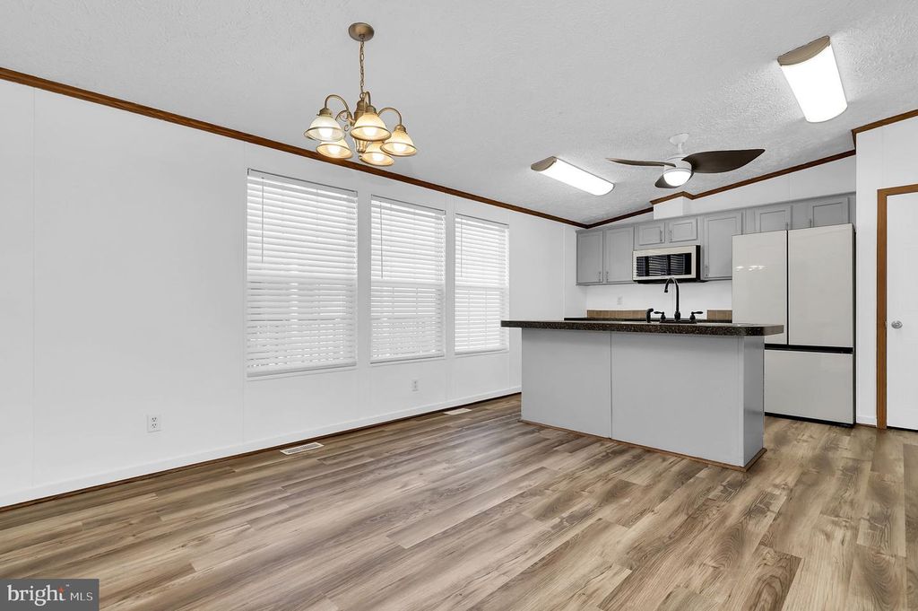 Image 10 of property listing at 7810 CLARK RD #D88, Jessup, MD 20794