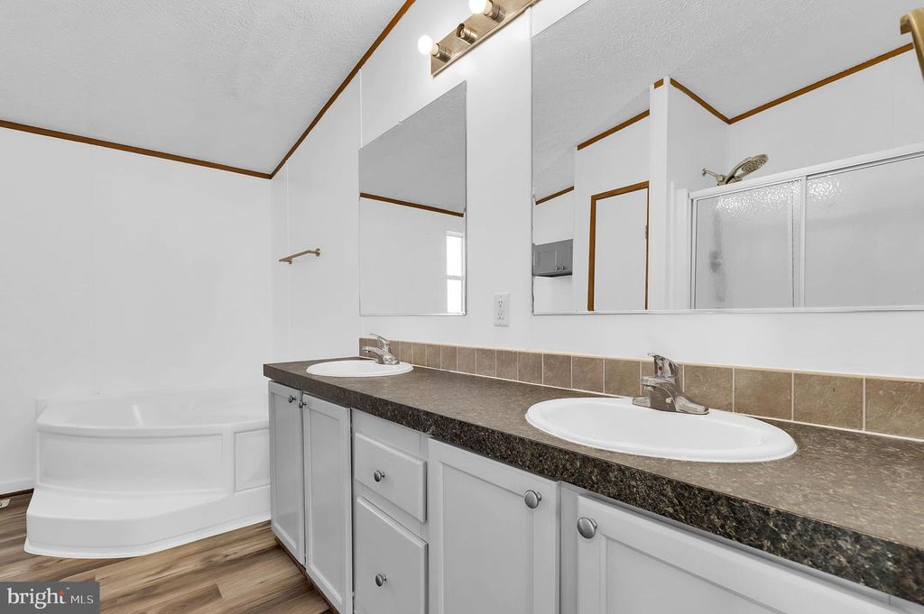 Image 16 of property listing at 7810 CLARK RD #D88, Jessup, MD 20794