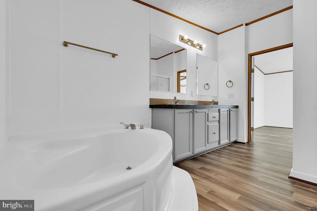 Image 17 of property listing at 7810 CLARK RD #D88, Jessup, MD 20794