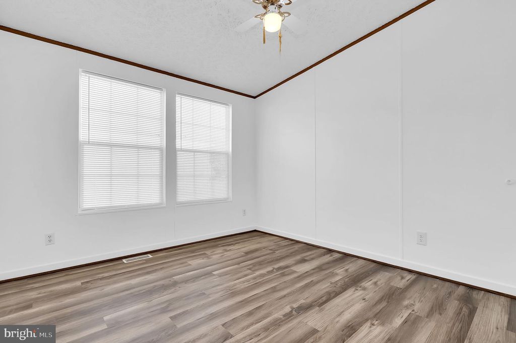 Image 25 of property listing at 7810 CLARK RD #D88, Jessup, MD 20794