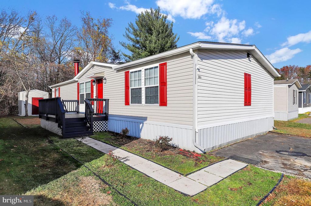Image 26 of property listing at 7810 CLARK RD #D88, Jessup, MD 20794