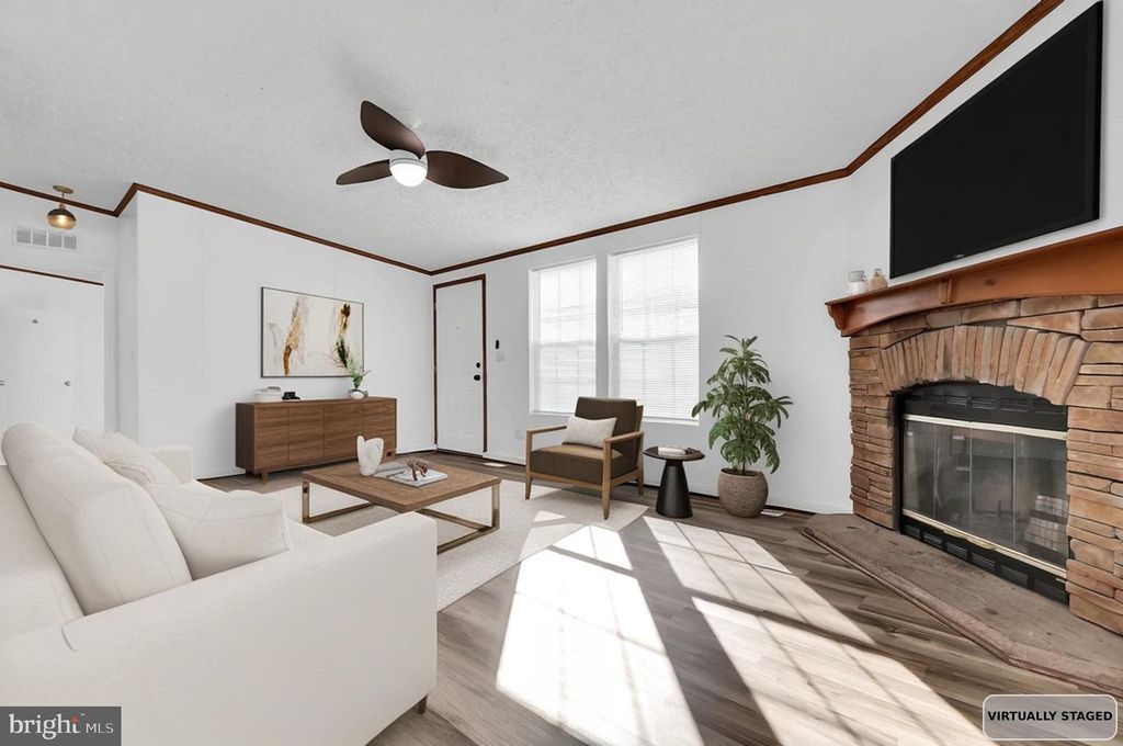 Image 3 of property listing at 7810 CLARK RD #D88, Jessup, MD 20794