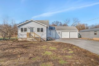 25530 S Canal Street, Channahon, IL 60410