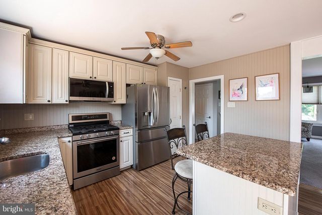 103 CLOVER TER, Williamstown, NJ 08094