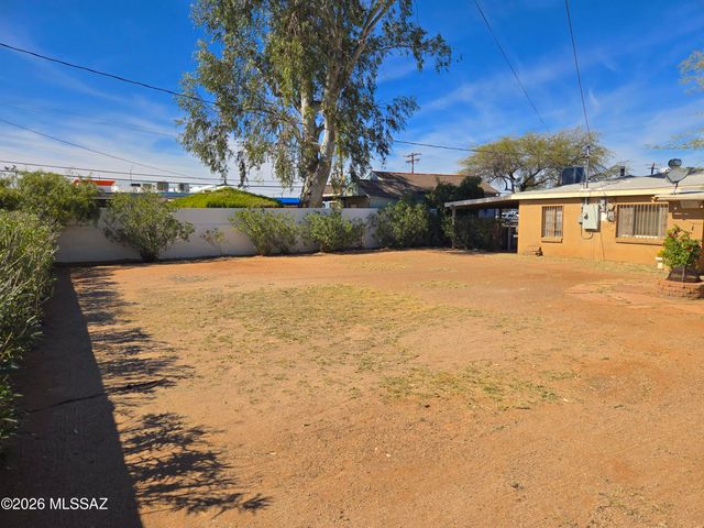 1930 E Water Street, Tucson, AZ 85719