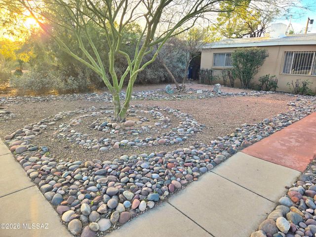 1930 E Water Street, Tucson, AZ 85719