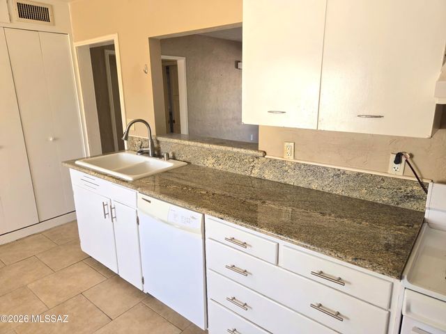 1930 E Water Street, Tucson, AZ 85719