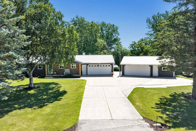 7345 LEMKE DRIVE, Greenleaf, WI 54126