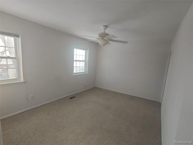 979 Kirts Boulevard, Troy, MI 48084