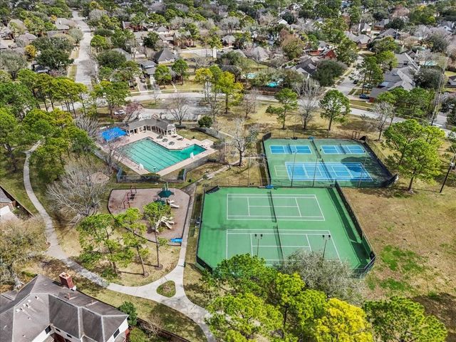 854 Prairie Brook Court, Houston, TX 77062