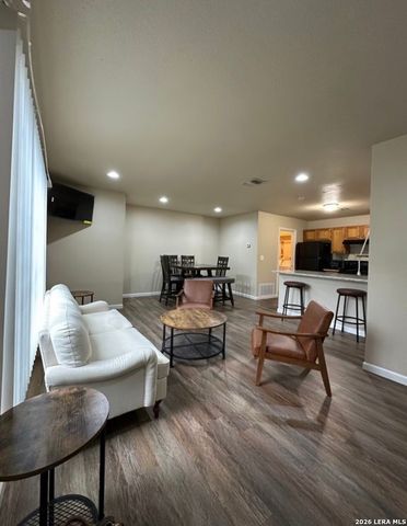 7234 CORAL SPGS, San Antonio, TX 78250