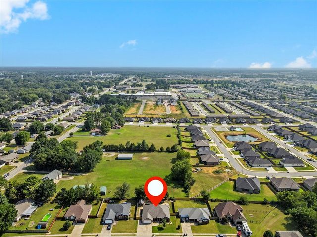 725 Todd Circle, Pea Ridge, AR 72751