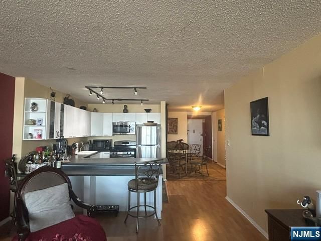 7002 JFK Blvd E 37H, Guttenberg, NJ 07093
