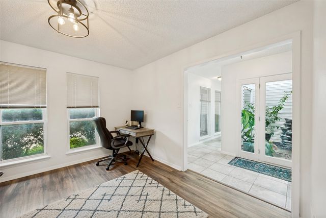 4532 Grey Dawn Drive, Arlington, TX 76017