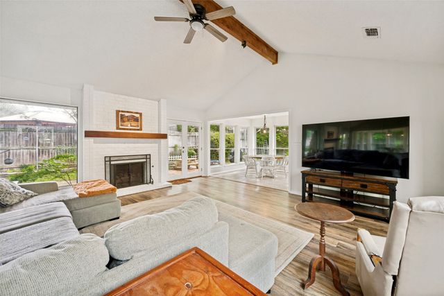 4532 Grey Dawn Drive, Arlington, TX 76017