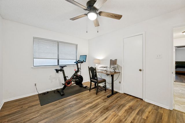 4532 Grey Dawn Drive, Arlington, TX 76017