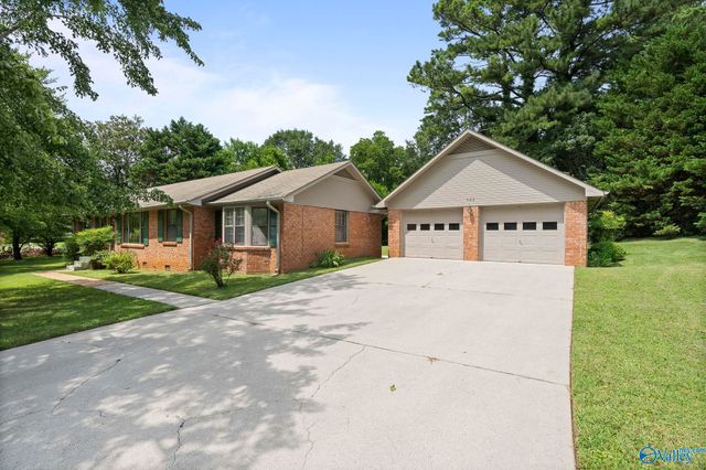 526 Trousdale Drive, Huntsville, AL 35802