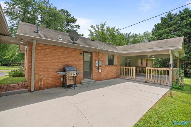 526 Trousdale Drive, Huntsville, AL 35802