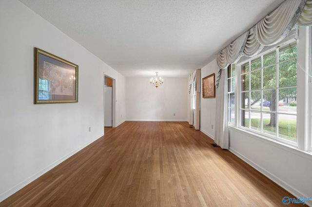 526 Trousdale Drive, Huntsville, AL 35802