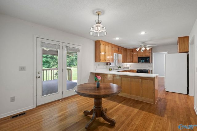 526 Trousdale Drive, Huntsville, AL 35802