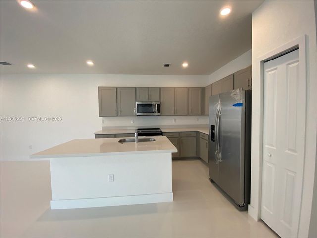 2434 SW 145th Pl, Miami, FL 33175