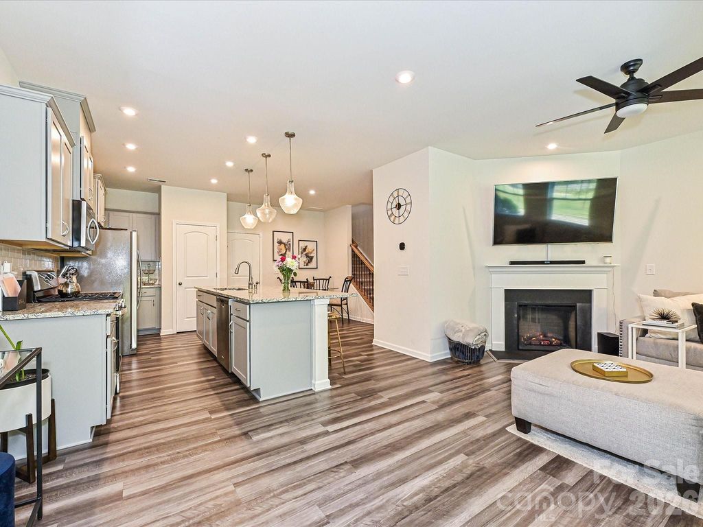 1416 Galloway Road, Charlotte, NC 28262