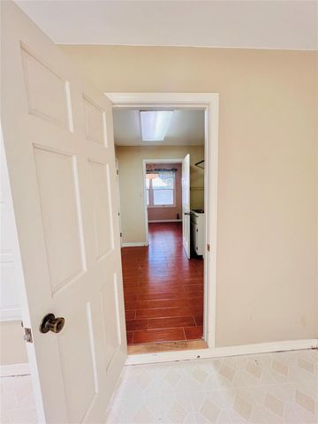 204 Primrose Lane, Hemphill, TX 75948