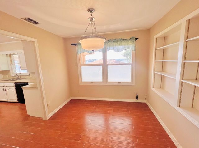 204 Primrose Lane, Hemphill, TX 75948