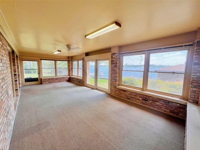 204 Primrose Lane, Hemphill, TX 75948