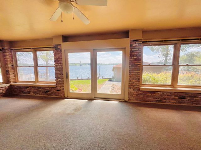 204 Primrose Lane, Hemphill, TX 75948