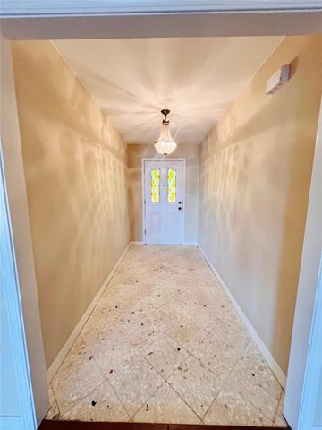 204 Primrose Lane, Hemphill, TX 75948