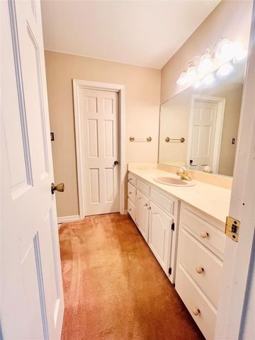 204 Primrose Lane, Hemphill, TX 75948