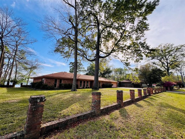 204 Primrose Lane, Hemphill, TX 75948