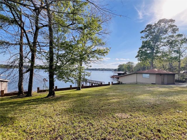 204 Primrose Lane, Hemphill, TX 75948