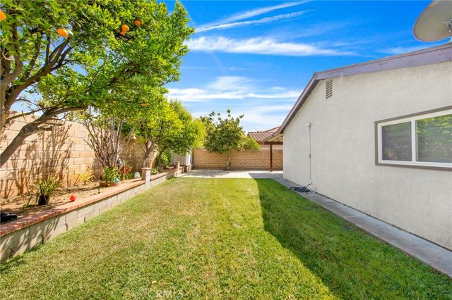 297 W Kirkwall, Azusa, CA 91702