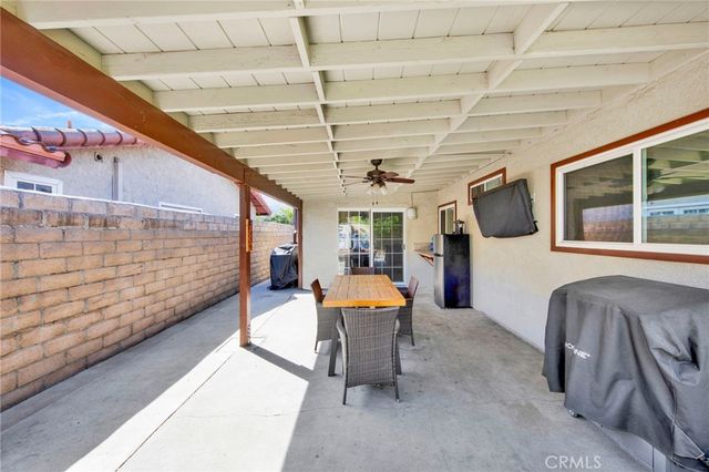 297 W Kirkwall, Azusa, CA 91702