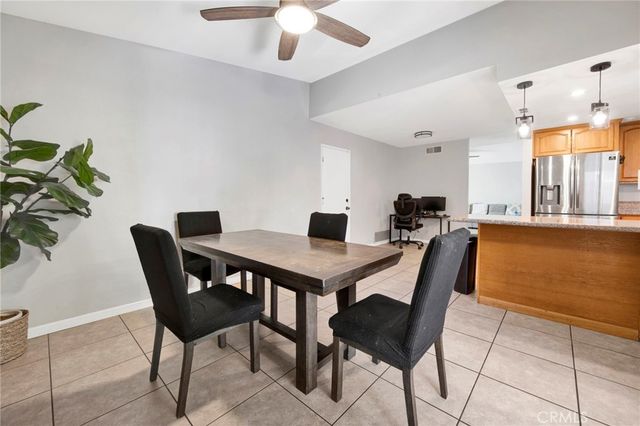 297 W Kirkwall, Azusa, CA 91702