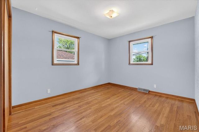 116 S Cadillac Drive, St Charles, MO 63301